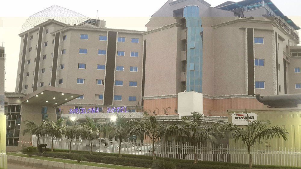 Barcelona Hotels, Abuja Mobushipe Exterior foto